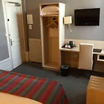 Hotel Grand De L'univers Amiens
