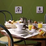 Hotel Grand De L'univers