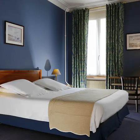 Hotel Grand De L'univers