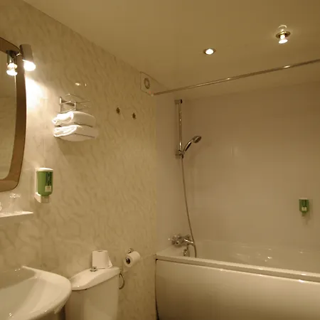 Grand De L'univers Hotel Amiens