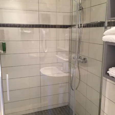 Grand De L'univers Hotel Amiens