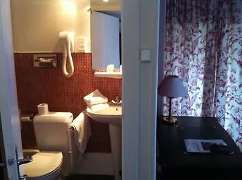 Hotel Grand De L'univers 3*