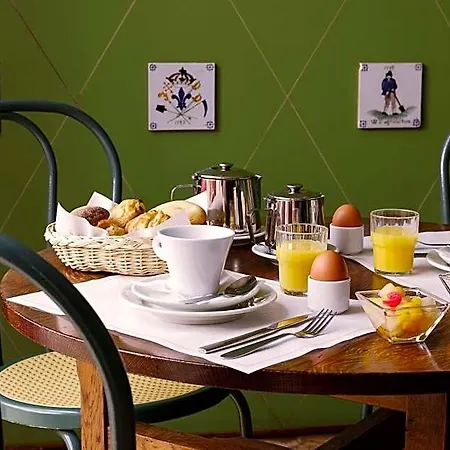 Grand De L'univers Hotel Amiens
