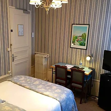 Hotel Grand De L'univers