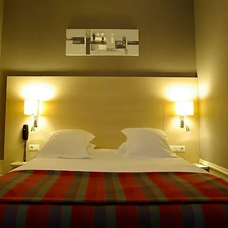 Grand De L'univers Hotel