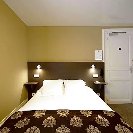 Grand De L'univers Hotel