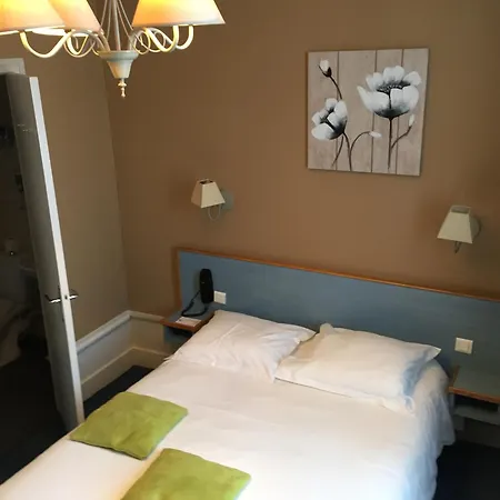 Hotel Grand De L'univers 3*