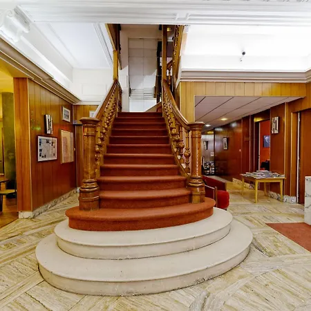 Grand De L'univers Hotel Amiens