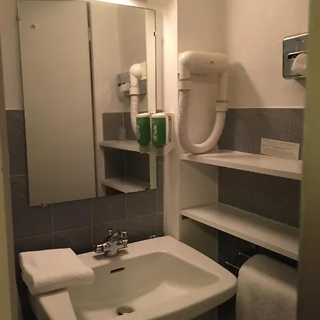 Hotel Grand De L'univers 3*