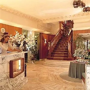 Grand De L'univers 3*