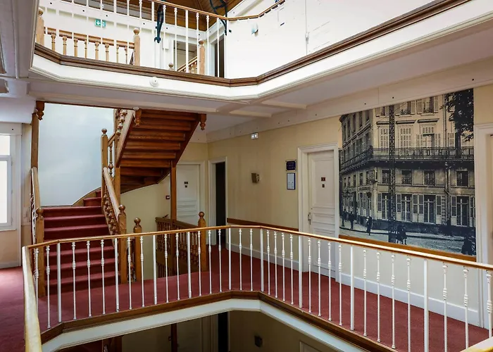 Grand De L'univers Hotel 3*