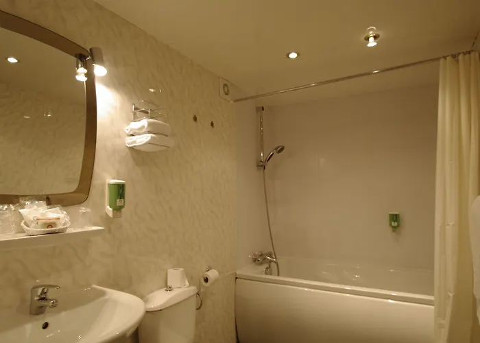 Grand De L'univers Hotel Amiens