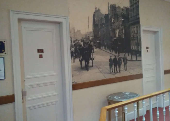 Hotel Grand De L'univers